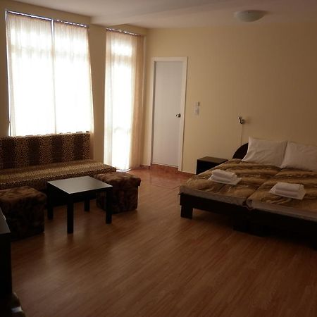Ivanova Cheshma Guest House ヴァルナ エクステリア 写真